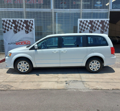 Imagen 4 de 15 de Dodge Gran Caravan 3.6 Se At 2017