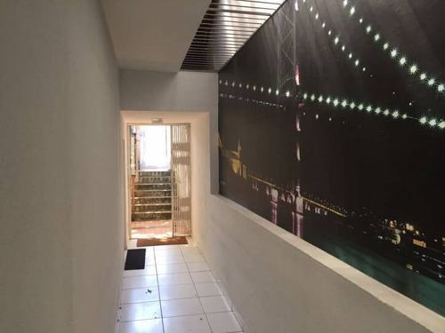Casa Coqueiros, 5 Dormitórios, 3 Wc, 4 Vagas De Garagem - 2817