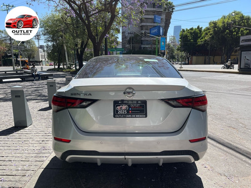 Nissan Sentra Advance