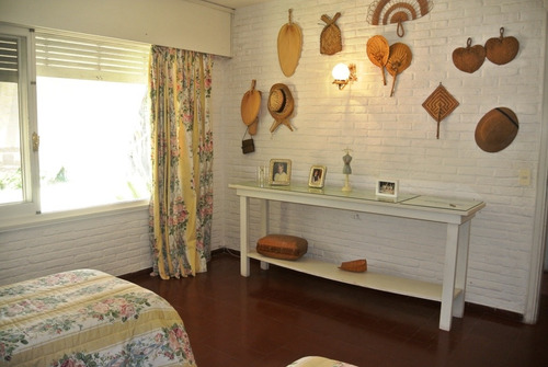 Casa En Venta / 5 Dorm / Punta Del Este / Golf / At2 6380