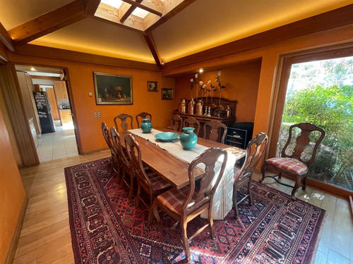 Casa En Venta De 5 Dorm. En Las Condes Mirador San Damian