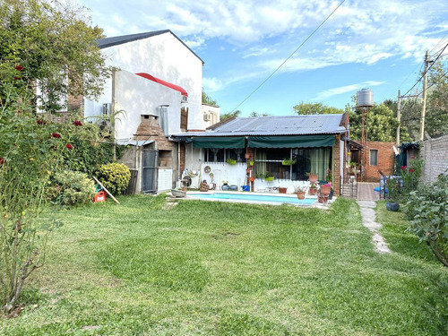 Imagen 24 de 28 de Casa De 2 Dormitorios En Venta Con Pileta Y Parrillero - Hostal Del Sol - Fisherton