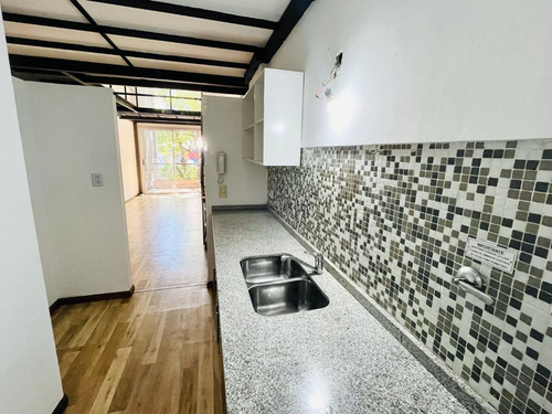 Departamento 2 Amb Con Entrepiso Balcon En Palermo