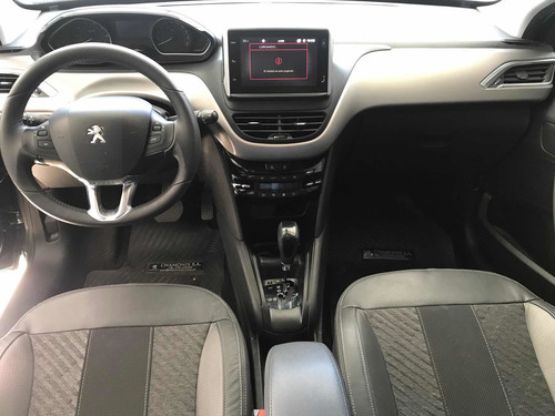 Peugeot 208 2018 Feline Triptronic