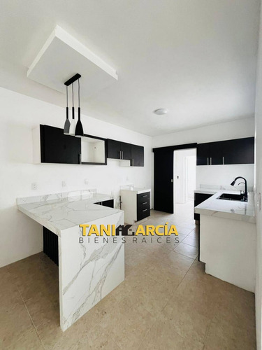 Vendo Casa Nueva En Fortín. A Unas Calles Del Boulevard Córdoba- Fortín.