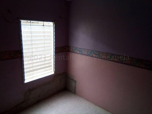 Imagen 11 de 30 de Casas En Venta Barquisimeto El Cuji, Selena Pacheco Tlf. 04245197639. Codigo 22-15550 Lara, Venezuela
