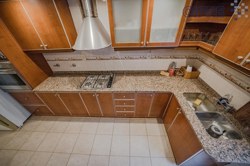 Duplex De 4 Ambientes Quincho, Jardin Y Cochera Para 2 Autos