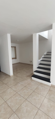 Imagen 2 de 14 de Casa En Renta El Refugio Queretaro Cerca De La Entrada Plaza