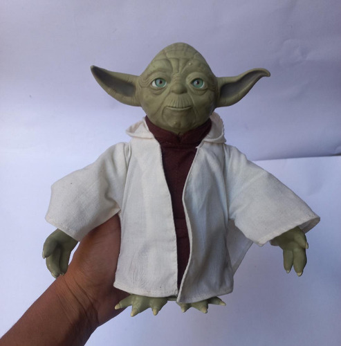 Star Wars Yoda Con Sonido (Usado)