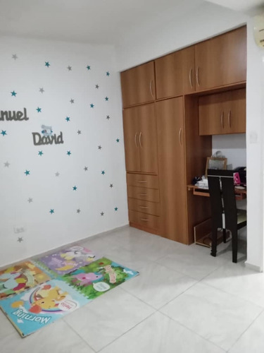 Imagen 6 de 17 de Casa En Urbanización Sabana Larga