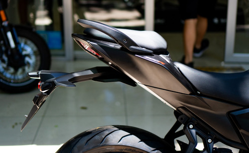 Voge 500r Moto Naked 0km 2025 Urquiza Motos