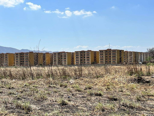 Imagen 17 de 24 de Venta De Privilegiado Y Único Terreno En Autopista San Diego Valencia Cod138407