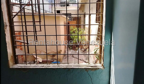 Casa Comercial En Venta En Las Mercedes, Caracas-af