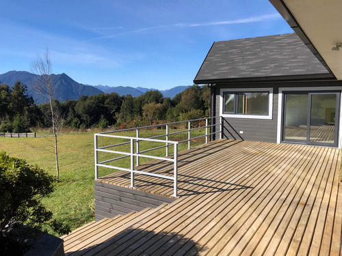 Casa 210m2. Nueva. Loteo Claro De Luna, A 5 Min. De Pucón