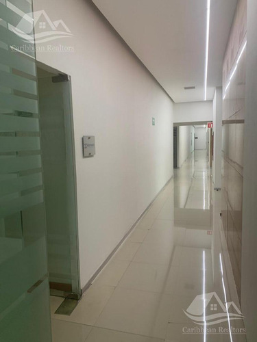 Imagen 2 de 2 de Oficina En Renta En Cancún/torre Sol