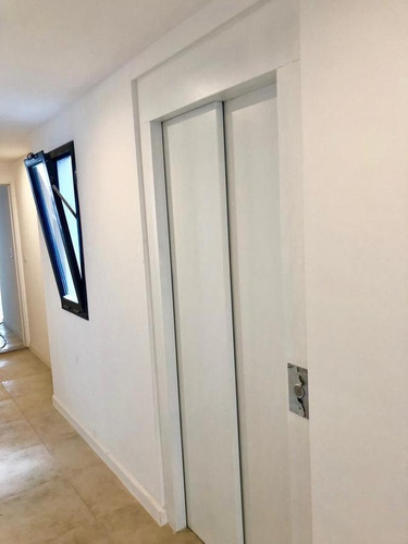 Departamento 3 Amb C/ Cochera En Zona Residencial. Bolívar 434 1ºb
