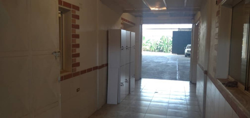Imagen 9 de 13 de Galpón En El Sector Los Tamarindos,* De San Diego.adp 04243404182