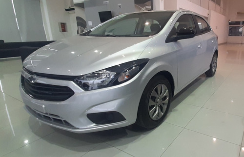 Imagen 13 de 18 de Chevrolet Onix 1.4 Joy Black 2023 Manual (5 Puertas)