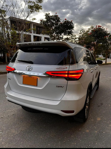 Toyota Fortuner Srv 2.4 Diésel Automática 4x2.