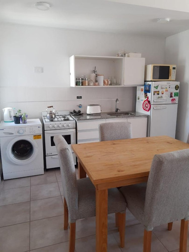 Imagen 3 de 8 de Venta Monoambientes 13 E/63 Y 64