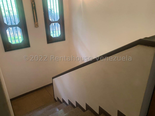 Quinta En Venta En Cumbres De Curumo #24-20455 Josmary Sanjuan