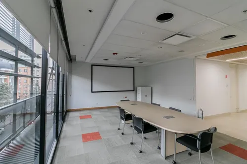 Edificio En Arriendo/venta En Chico Norte Iii. Cod A1001067