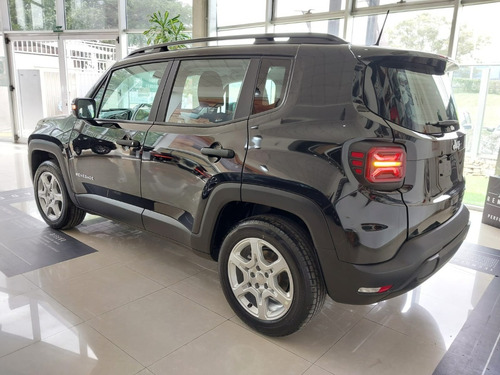 Imagen 4 de 15 de Jeep Renegade 2023