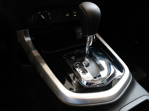 Imagem 13 de 14 de Nissan Frontier 2.3 Td Cd Le 4x4 (aut)