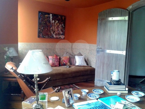 Jardim Guedala - Lindíssima Casa Sobrado - 4 Dts. - 2 Stes. - 6 Garagens - 450 M² Construídos - 3-im99834