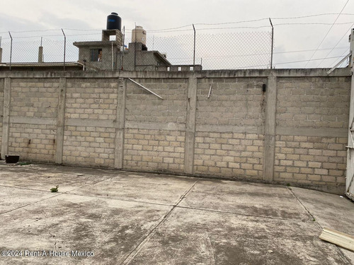 Bodega En Venta En Santa Ana Tlapaltitlan Toluca Gis 24-3839