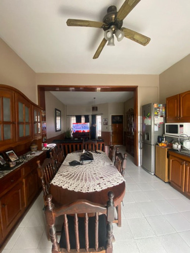 Triplex En Venta En Piñeyro