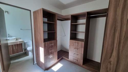 Imagen 6 de 18 de Departamento En Renta En La Vista Residencial, Queretaro