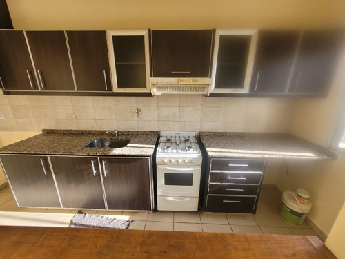 Imagen 2 de 10 de Departamento En Venta En Lanus Oeste
