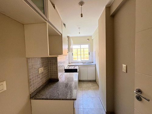 Barrio Observatorio - Departamento En Complejo Cerrado De 1 Dormitorio - Patio Con Asador