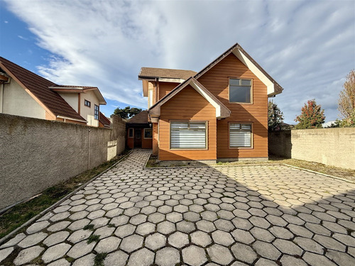 Casa En Arriendo De 3 Dorm. En Punta Arenas