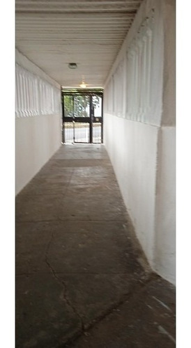 Imagen 2 de 4 de Amplio Apartamento Venta Century 21 Plaza Francia 04125033903 Wm