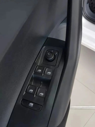 Imagen 7 de 15 de Volkswagen Polo Trendline My21