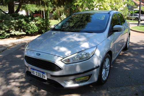 Imagen 5 de 15 de Ford Focus 4p 1.6l N Mt S 2017