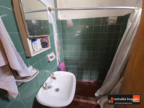 Departamento S/expensas En 3er Piso Por Escalera A 100 Mts De La Terminal Omnibus Usd 26.000 V 6311