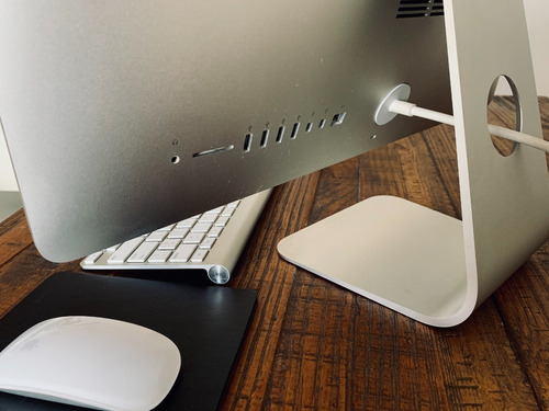 iMac 21.5 Late 2013 - Em Ótimo Estado