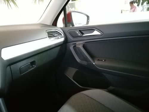 Imagen 11 de 15 de Vw Tiguan Trendline Dsg 2020!!!