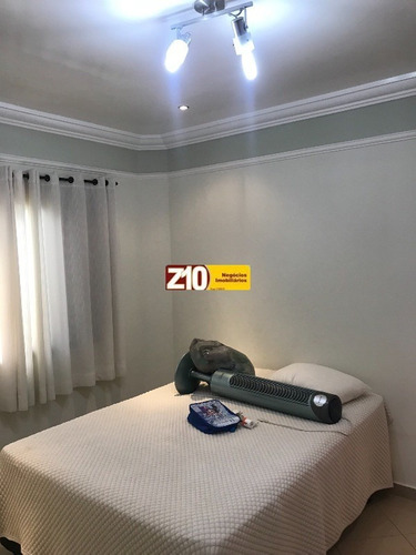 Ch01676 - Terras De Itaici - At 1.000m², Ac 169,17m² - 03 Dormitórios Sendo 02 Suítes Uma Máster Com Closet E Armários, Sala De Tv, Sala De Estar. - Ch01676 - 32045397
