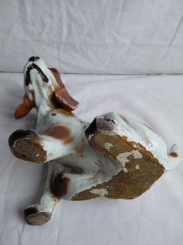 Imagem 6 de 7 de Cachorro Beagle Resina Enfeite Decoração Cão Estátua Usado