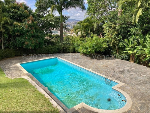Espectacular Casa En Venta, Ubicada En Calle Cerrada Altamira Mls #23-28792