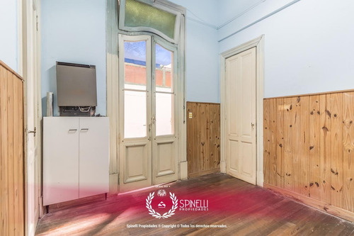 5amb C/dep · 211m² · Pb! 2 Patios! S/exp! Apto Prof! A Refacc! · Oportunidad!