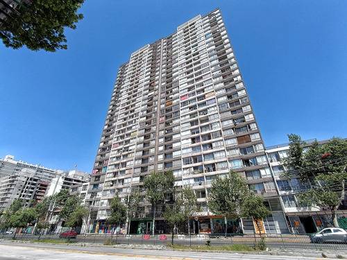 Edificio Avenida Vicuña Mackenna Vista Suroriente Piso 8
