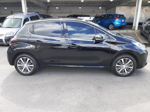 Peugeot 208 Feline 1.6 2018 Dg