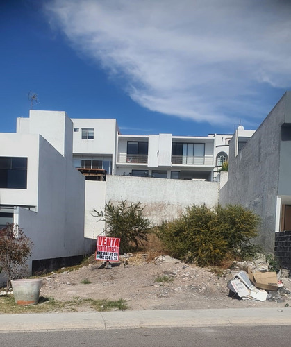 Venta De Terreno En Lomas De Juriquilla Querétaro