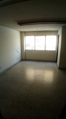Imagen 11 de 16 de Edificio En Arriendo En Cali Centro