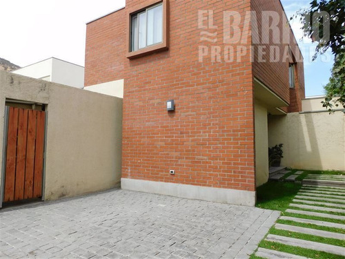Imagen 2 de 19 de Casa En Venta De 3 Dormitorios En Colina